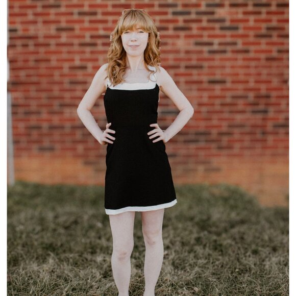 Derby Dress - Picture 1 of 2